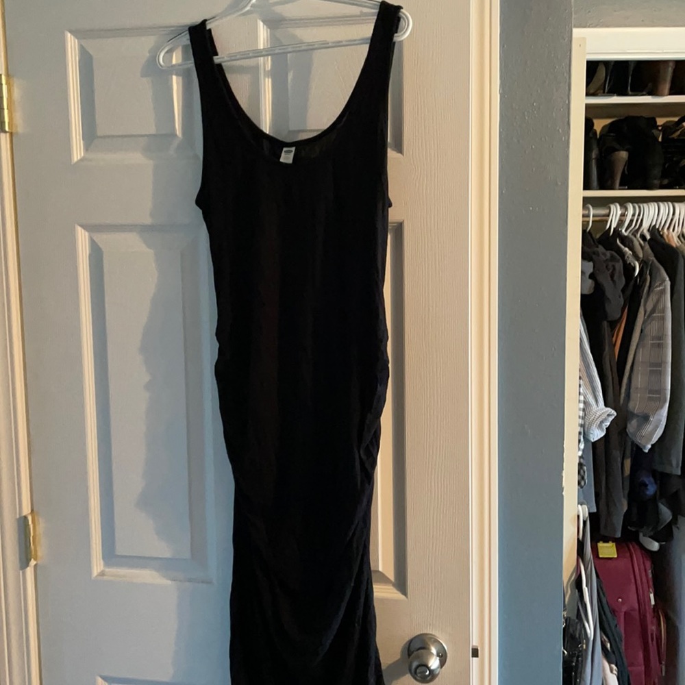 Old navy black knit maternity maxi dress